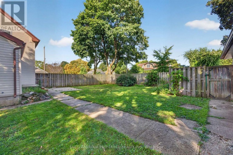 118 DELAWARE STREET, London East (East M), Ontario, N5Z2N5