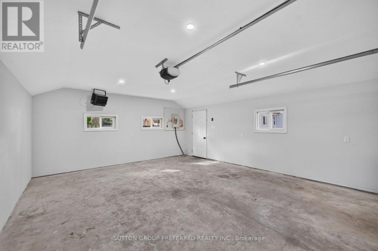 118 DELAWARE STREET, London East (East M), Ontario, N5Z2N5