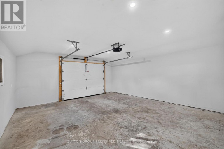 118 DELAWARE STREET, London East (East M), Ontario, N5Z2N5