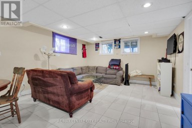 2 SAUNBY STREET London North (North K) Ontario photo 33