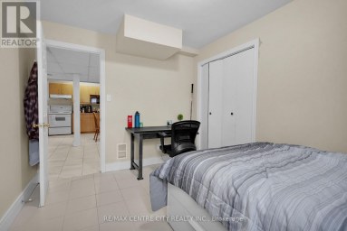 2 SAUNBY STREET London North (North K) Ontario photo 39