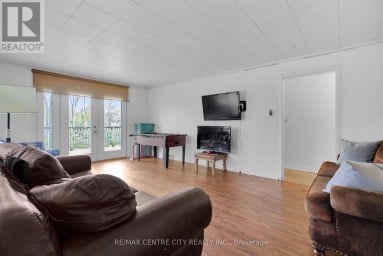 2 SAUNBY STREET London North (North K) Ontario photo 6