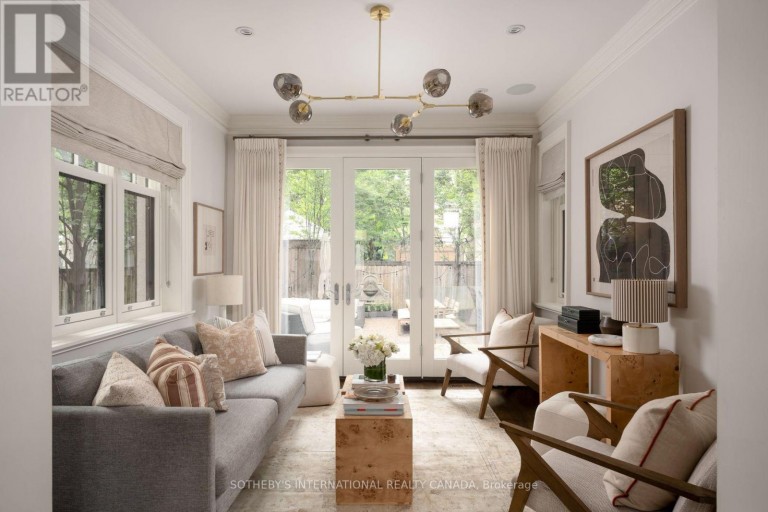 106 HIGHLAND AVENUE, Toronto (Rosedale-Moore Park), Ontario, M4W2A6