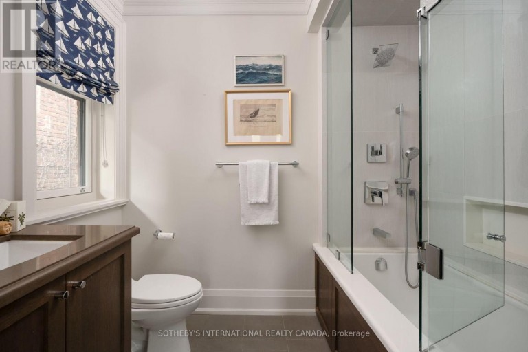 106 HIGHLAND AVENUE, Toronto (Rosedale-Moore Park), Ontario, M4W2A6
