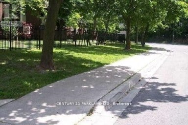 #215 - 5 MASSEY SQUARE Toronto (Crescent Town) Ontario photo 40