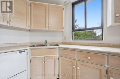 201 - 22 MARILYN DRIVE Guelph (Riverside Park) Ontario photo 9