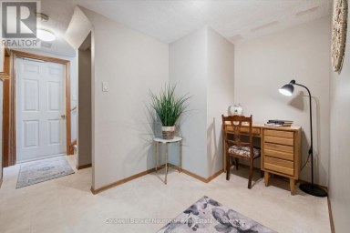 24 BRIARLEA ROAD Guelph (Kortright West) Ontario photo 17