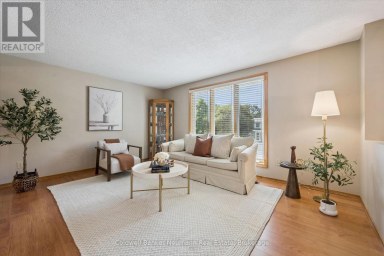 24 BRIARLEA ROAD Guelph (Kortright West) Ontario photo 2