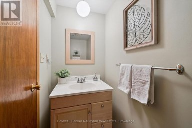 24 BRIARLEA ROAD Guelph (Kortright West) Ontario photo 22