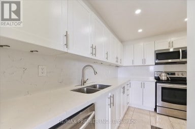 716 - 80 GRANDRAVINE DRIVE Toronto (York University Heights) Ontario photo 3