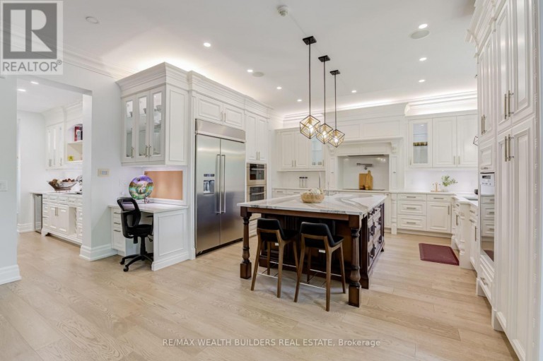 45 SHOREWOOD PLACE, Oakville (SW Southwest), Ontario, L6K3Y3