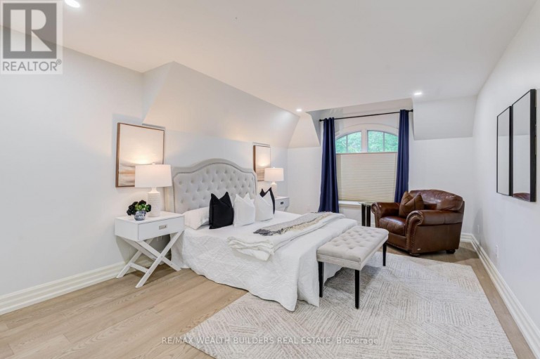 45 SHOREWOOD PLACE, Oakville (SW Southwest), Ontario, L6K3Y3