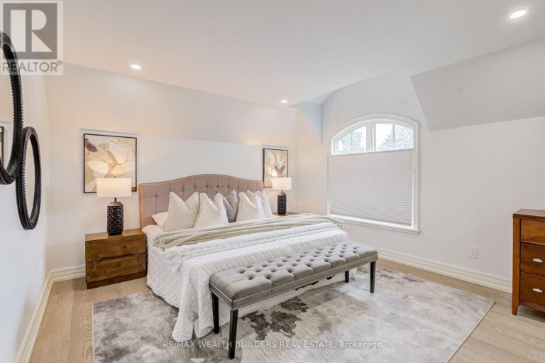 45 SHOREWOOD PLACE, Oakville (SW Southwest), Ontario, L6K3Y3
