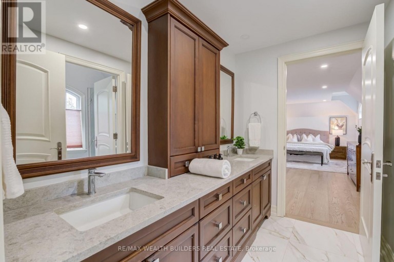 45 SHOREWOOD PLACE, Oakville (SW Southwest), Ontario, L6K3Y3
