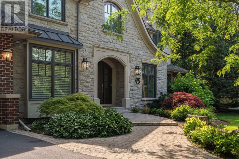 45 SHOREWOOD PLACE, Oakville (SW Southwest), Ontario, L6K3Y3