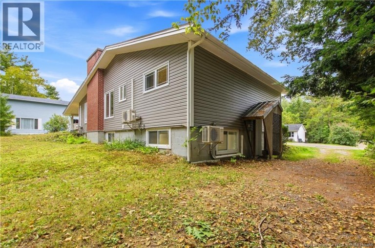 40 DeWitt Acres, Fredericton, New Brunswick, E3A6S2