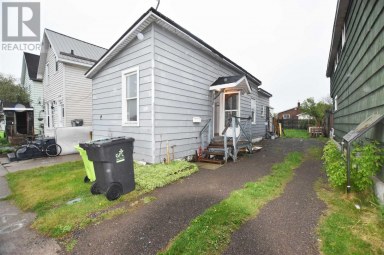 646 Portage LN Sault Ste. Marie Ontario photo 1