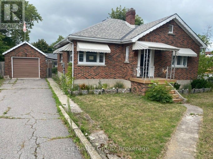 236 NORTH FRONT STREET, Belleville (Belleville Ward), Ontario, K8P3C2