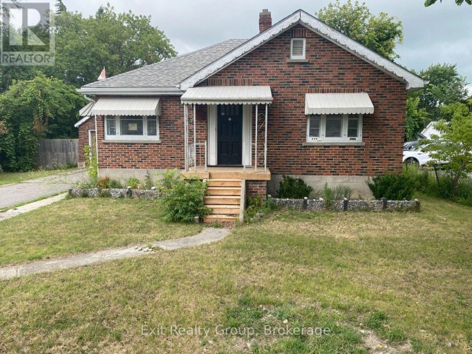 236 NORTH FRONT STREET, Belleville (Belleville Ward), Ontario, K8P3C2