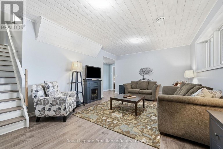 1219 SILVER MINE LANE, Frontenac (Frontenac North), Ontario, K0H1B0