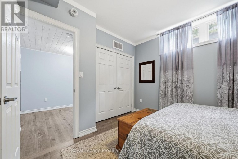 1219 SILVER MINE LANE, Frontenac (Frontenac North), Ontario, K0H1B0