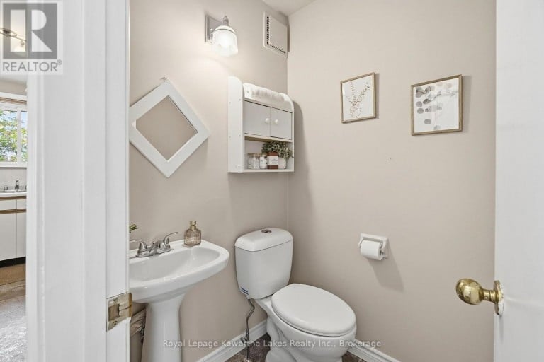 27 - 115 MARY STREET W, Kawartha Lakes (Lindsay), Ontario, K9V2N7