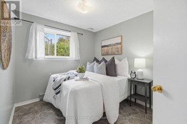 27 - 115 MARY STREET W Kawartha Lakes (Lindsay) Ontario photo 17
