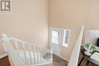 27 - 115 MARY STREET W Kawartha Lakes (Lindsay) Ontario photo 3