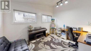 114 COLBORNE STREET W Kawartha Lakes (Lindsay) Ontario photo 15