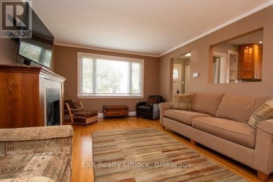 445 ARNDON AVENUE Peterborough (Otonabee Ward 1) Ontario photo 4