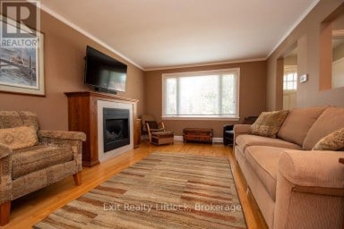 445 ARNDON AVENUE Peterborough (Otonabee Ward 1) Ontario photo 6