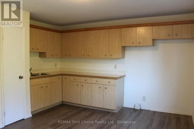 195 LIMBRICK STREET Thunder Bay (Northwood Park) Ontario photo 8