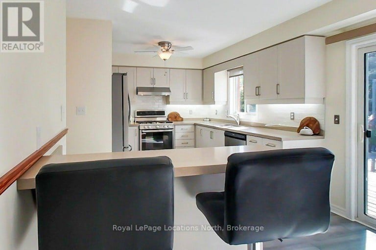61 MARINA CRESCENT, Collingwood, Ontario, L9Y5G9