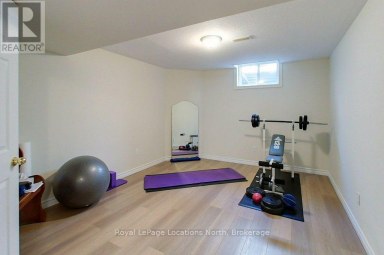 61 MARINA CRESCENT Collingwood Ontario photo 26