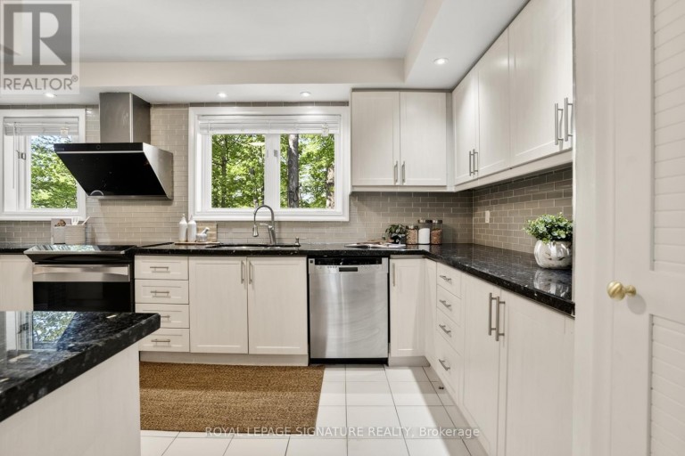 43 SAGEBRUSH LANE, Toronto (Parkwoods-Donalda), Ontario, M3A1X4