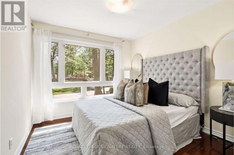43 SAGEBRUSH LANE, Toronto (Parkwoods-Donalda), Ontario, M3A1X4