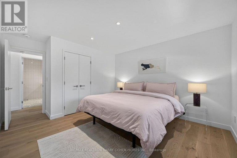 6 DENMARK CRESCENT, Toronto (Westminster-Branson), Ontario, M2R1J4