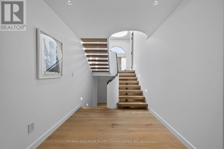 6 DENMARK CRESCENT, Toronto (Westminster-Branson), Ontario, M2R1J4