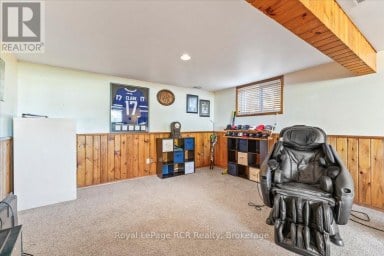 513 6TH STREET Hanover Ontario photo 13