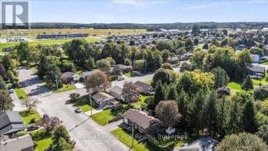513 6TH STREET Hanover Ontario photo 25