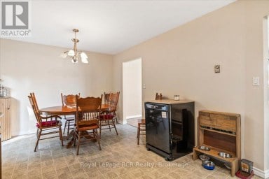 513 6TH STREET Hanover Ontario photo 9