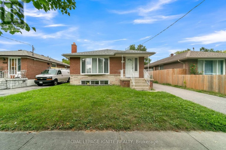 MAIN - 117 CABOT STREET, Oshawa (Vanier), Ontario, L1J5R8