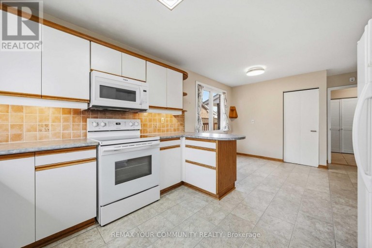 588 HUNTINGWOOD DRIVE, Toronto (L'Amoreaux), Ontario, M1W1G8