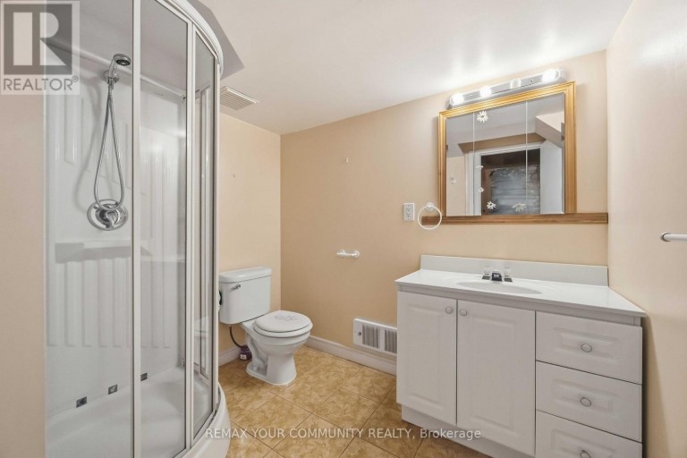 588 HUNTINGWOOD DRIVE, Toronto (L'Amoreaux), Ontario, M1W1G8