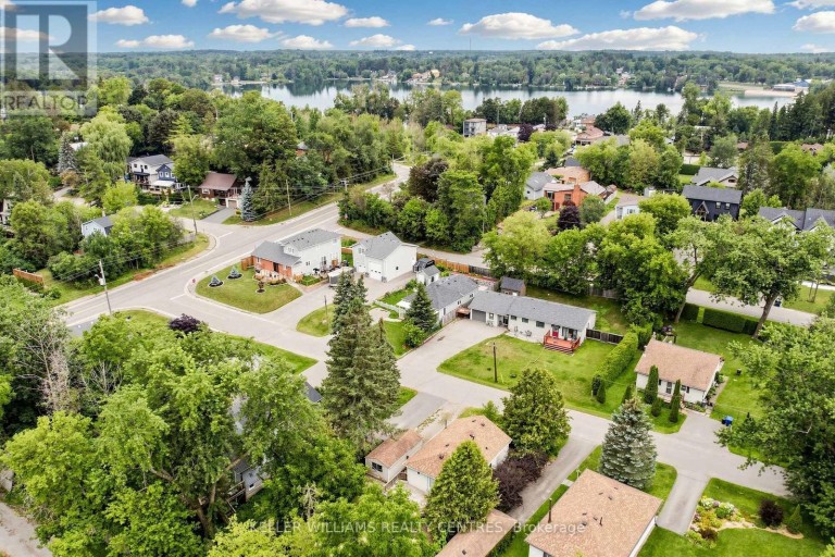 9 MAPLE GROVE STREET, Whitchurch-Stouffville, Ontario, L4A2X6