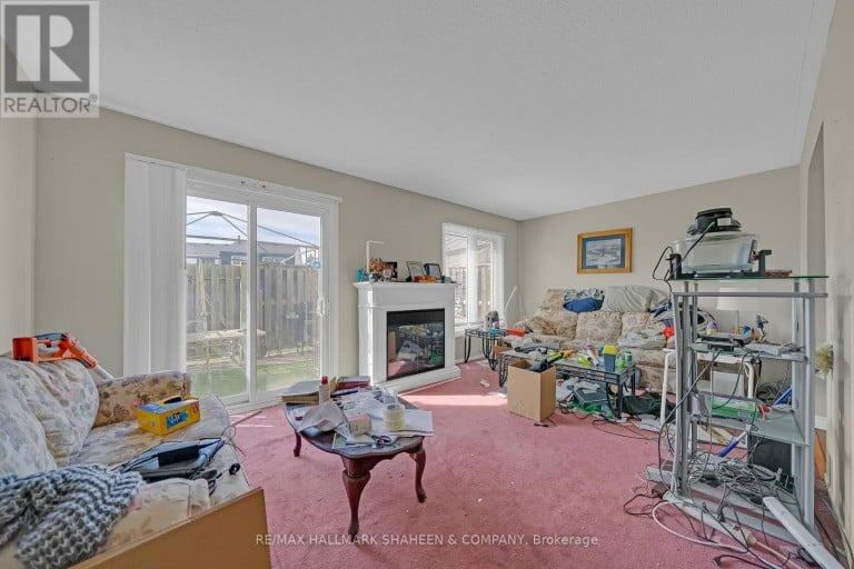 4 - 2238 UPPER MIDDLE ROAD, Burlington (Brant Hills), Ontario, L7P2Z9