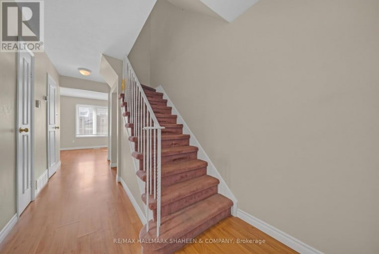 4 - 2238 UPPER MIDDLE ROAD, Burlington (Brant Hills), Ontario, L7P2Z9