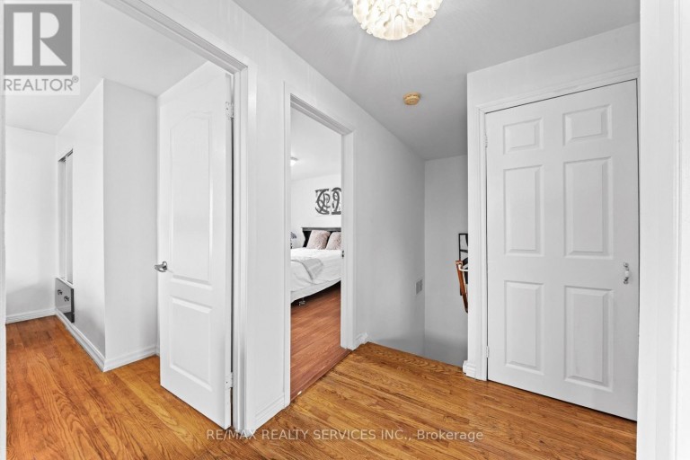 34 CATHCART CRESCENT, Brampton (Avondale), Ontario, L6T2A5