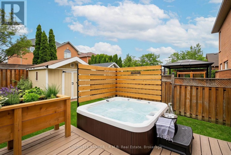 6 MERCHANTS AVENUE, Whitby (Williamsburg), Ontario, L1P1S1