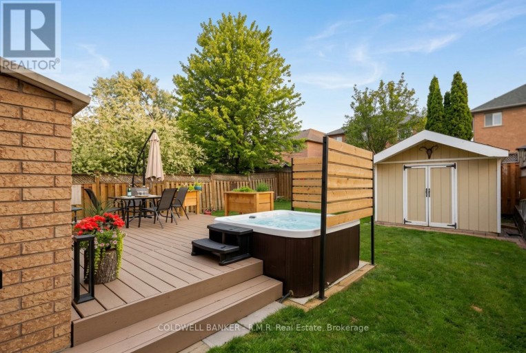6 MERCHANTS AVENUE, Whitby (Williamsburg), Ontario, L1P1S1